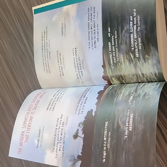 We Were Liars book by E. Lockhart - Picture 5 of 5